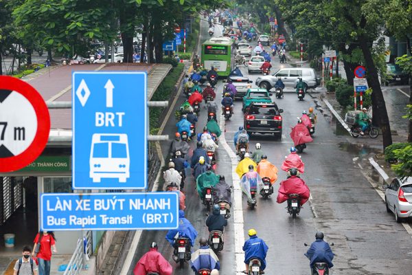 Hà Nội mở làn BRT, giao thông nút Láng Hạ - Giảng Võ thay đổi ra sao?