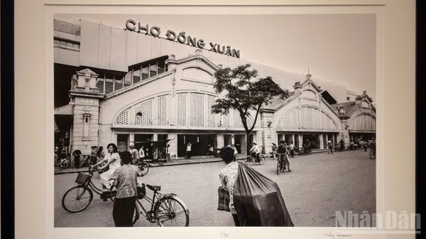 Hà Nội những năm 1990 từ ống kính của Andy Soloman