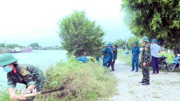 Hà Nội, Ninh Bình khẩn trương đảm bảo an toàn đê điều ứng phó lũ trên các sông