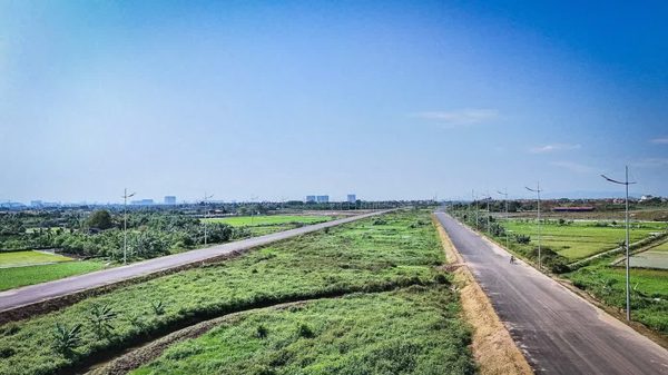 Hà Nội sắp thông xe đường song hành Vành đai 4 từ đê Hữu Hồng đến Đại lộ Thăng Long
