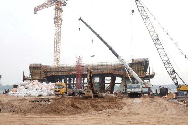 Hà Nội thúc tiến độ ba cầu vượt sông Hồng, hướng tới hoàn thành trước APEC 2027