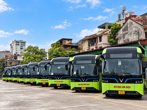 Hà Nội tiếp tục thay thế xe buýt điện, mở rộng tỷ lệ đoàn phương tiện xanh