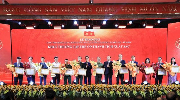 Hà Nội trao 126 giải thưởng Cuộc thi chính luận bảo vệ nền tảng tư tưởng của Đảng