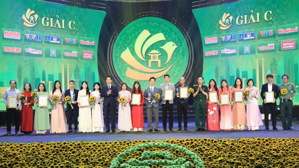 Hà Nội trao Giải báo chí về Phát triển văn hóa năm 2026