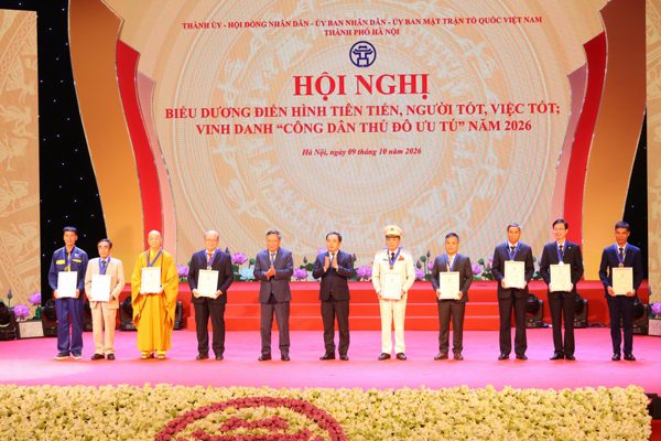 Hà Nội vinh danh 9 công dân Thủ đô ưu tú năm 2026