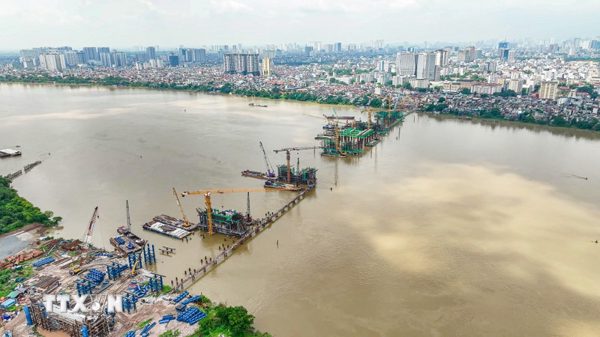 Hà Nội yêu cầu đẩy nhanh tiến độ 3 dự án cầu trọng điểm