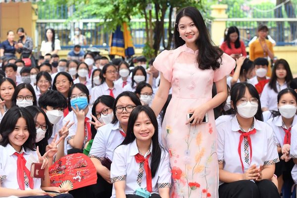 Hà Nội yêu cầu khẩn trương tuyển dụng hết số biên chế giáo viên được giao