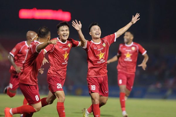 Hà Tĩnh thắng kịch tính Hải Phòng
