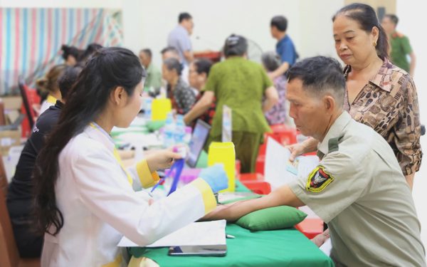 Hà Tĩnh tiếp tục rà soát, thu nhận mẫu ADN thân nhân liệt sĩ đợt 2