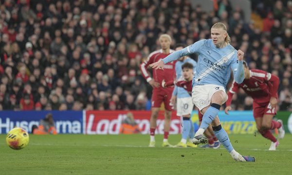 Haaland kêu gọi Man City đoàn kết