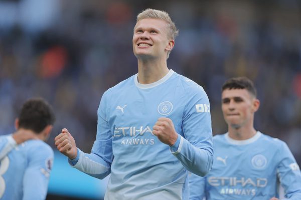 Haaland lập cú đúp, Man City nối dài mạch thắng tại Ngoại hạng Anh