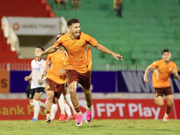 HAGL thắng đậm Đà Nẵng, có 3 điểm đầu tiên tại V.League