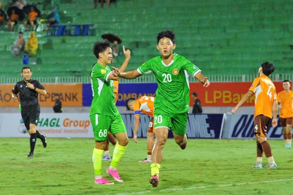 HAGL thua sốc đội hạng Nhất, bị loại khỏi Cúp Quốc gia