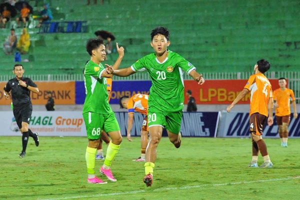 HAGL thua sốc đội hạng Nhất, bị loại khỏi Cúp Quốc gia