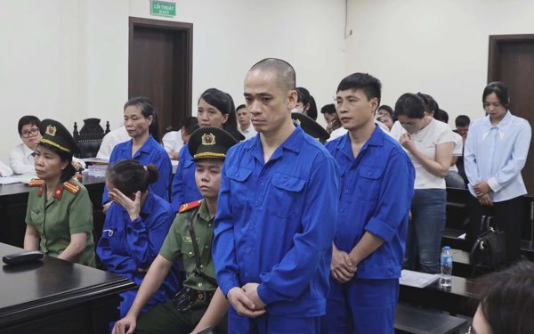 Hai chị em lập hàng nghìn hợp đồng khống, chuyển hơn 519 triệu USD sang Trung Quốc
