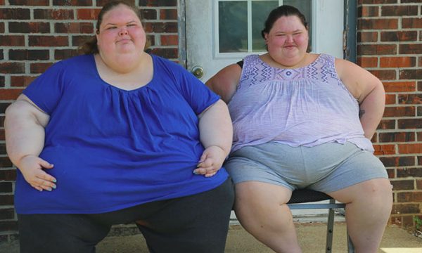 Hai chị em 'lột xác' sau khi giảm hơn 300 kg