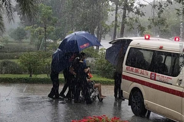 Hai du khách gặp nạn khi leo núi Bà Đen