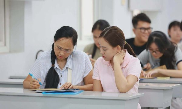 Hai lý do khiến ngành Luật 'hụt hơi'