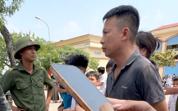 Hai ngày liền gần 13h mới có cơm bán trú, phụ huynh bức xúc, trường nói gì?