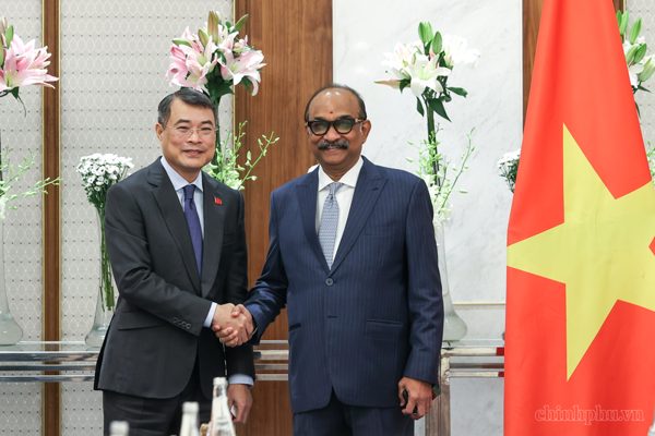 Hai tập đoàn Ấn Độ muốn đầu tư hạ tầng hàng không, chuỗi công nghiệp xanh tại Việt Nam