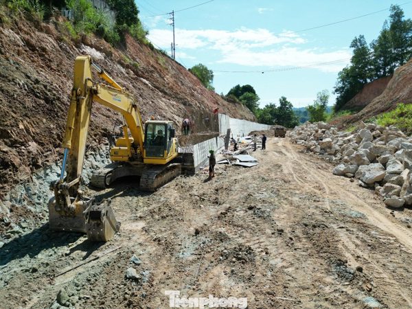 Hạn chót hoàn thành sửa chữa, thông đường tránh trung tâm Cao Bằng