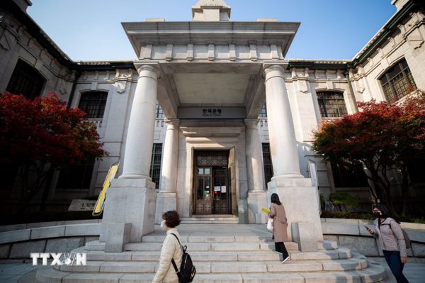 Hàn Quốc cảnh báo rủi ro bên ngoài có thể làm biến động thị trường tài chính