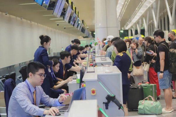 Hãng bay phát cảnh báo về lừa đảo vé dịp lễ 2/9