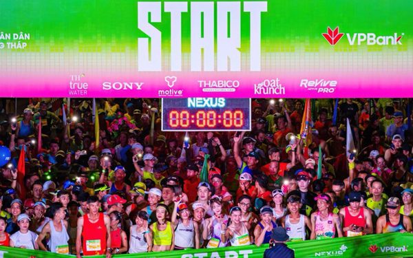 Hàng chục nghìn runner bùng nổ tại VPBank Đất Sen Hồng Music Marathon 2026