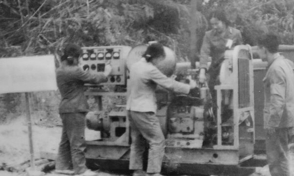 Hang Lèn Hà và trạm thông tin A69 anh hùng
