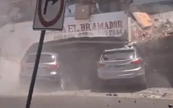 Hàng loạt công trình đổ sập ở Panama sau động đất 7,7 độ, dỡ bỏ cảnh báo sóng thần