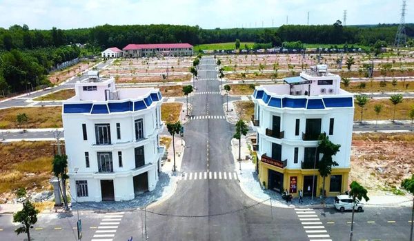 Hàng ngàn đất nền, biệt thự được cấp sổ