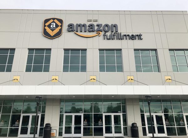 Hàng nghìn việc làm bị đe dọa nếu Amazon đóng cửa 15 kho hàng tại New York
