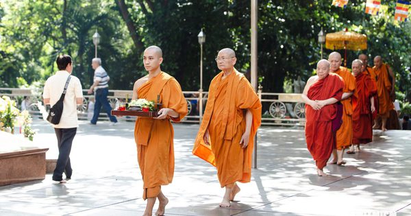 Hàng trăm tăng ni, phật tử dự lễ tưởng niệm Sơ tổ Phật giáo nguyên thủy Việt Nam
