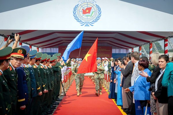 Hành trang đặc biệt của người lính mũ nồi xanh