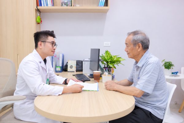Hành trình 'gỡ nút thắt tâm lý' người cao tuổi tại Phương Đông Asahi