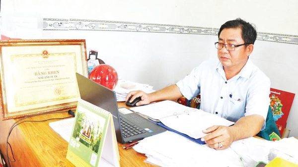Hành trình lặng thầm