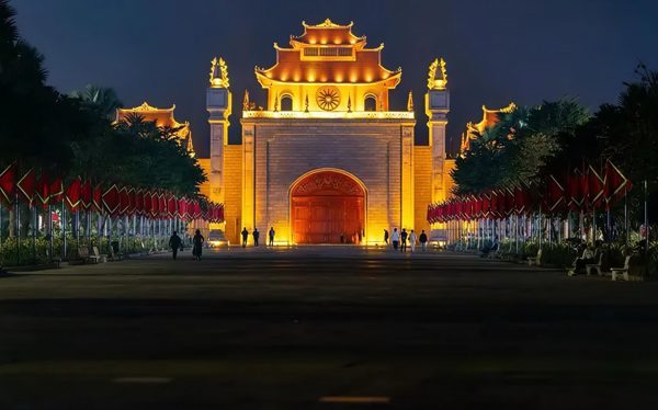 'Hào khí Lạc Hồng' tái hiện huyền sử thời Hùng Vương bằng sân khấu thực cảnh