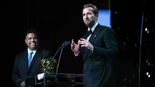 Harry Kane giành Quả bóng vàng 2026, vượt mặt Mbappe và Yamal