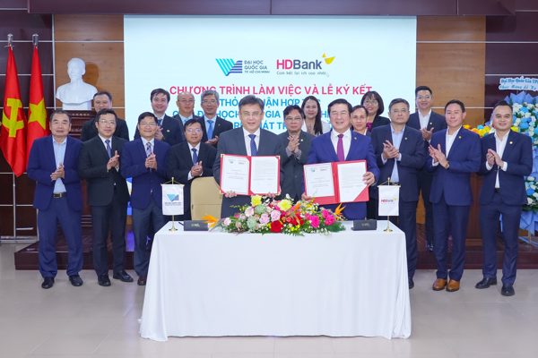 HDBank và Đại học Quốc gia TP.HCM hợp tác toàn diện, gắn giáo dục với thực tiễn