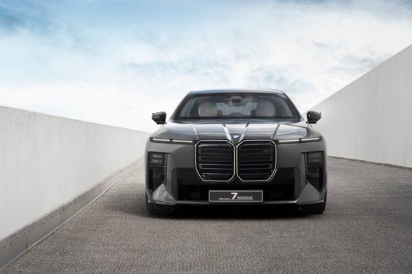 Hé lộ BMW 7 Series phiên bản chống đạn mới