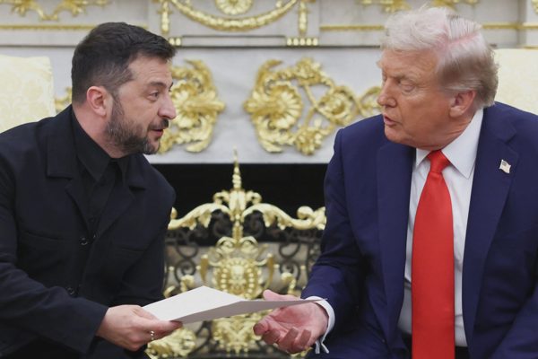 Hé lộ phản ứng của ông Trump với đề nghị bí mật của ông Zelensky