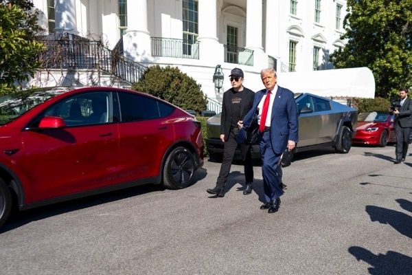 Hé lộ về hậu trường hòa giải mâu thuẫn giữa ông Trump và tỷ phú Elon Musk
