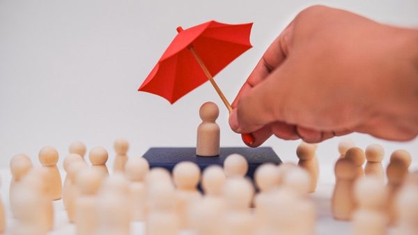 Hệ thống an sinh nhiều tầng: Tầng nào đang thiếu trong kế hoạch tài chính của người Việt?