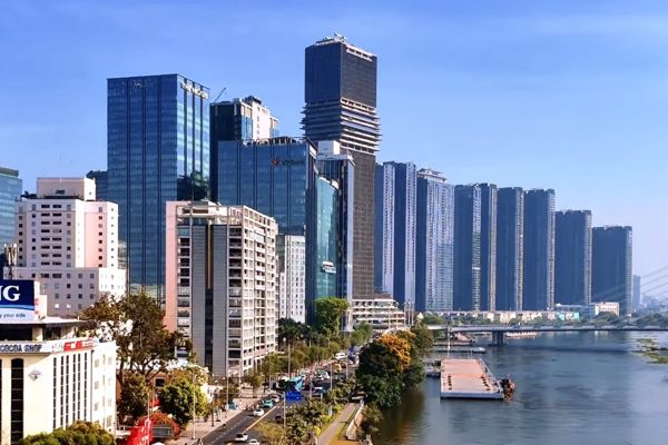 Hết thời khan hàng, giá căn hộ TP.HCM thế nào?