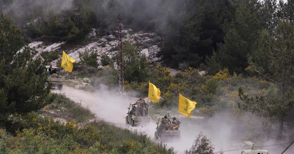 Hezbollah tiếp tục thách thức lệnh cấm hoạt động quân sự tại Lebanon