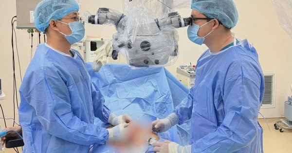 Hiếm muộn do biến chứng quai bị, người đàn ông đón con đầu lòng sau 6 năm