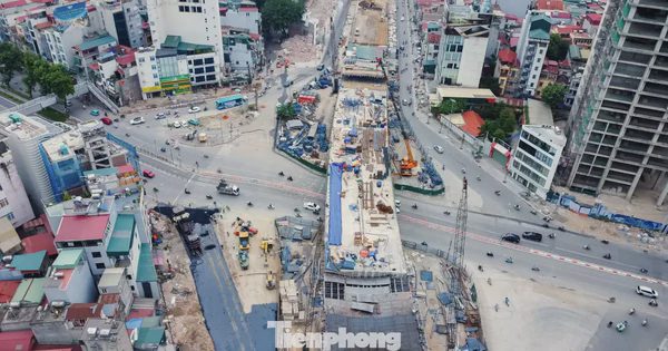Hiện hình hài hai cầu vượt trên đường Vành đai 1 Hà Nội