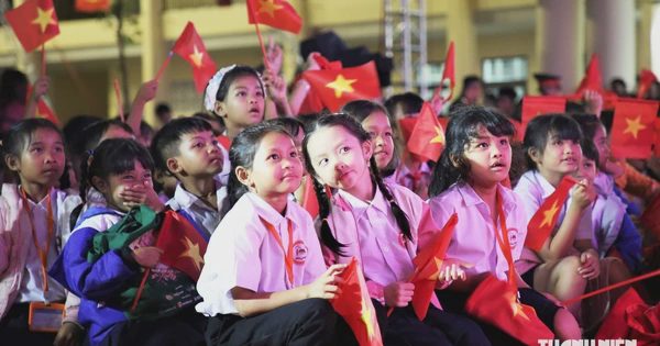 Hiện thực hóa gần 100 điều ước của học sinh trong đêm 'Trăng sáng muôn nơi'