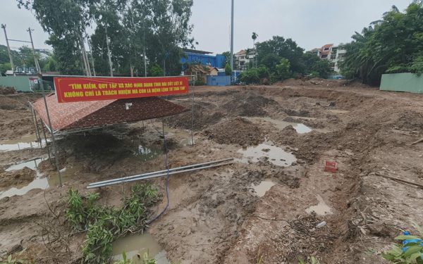 Hiện trạng mới nhất 3 rãnh mộ tìm hài cốt liệt sĩ ở công viên Lê Thị Riêng