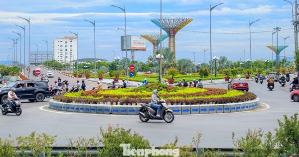 Hiện trạng một nút giao thông vừa được rót 900 tỷ để 'lên đời'